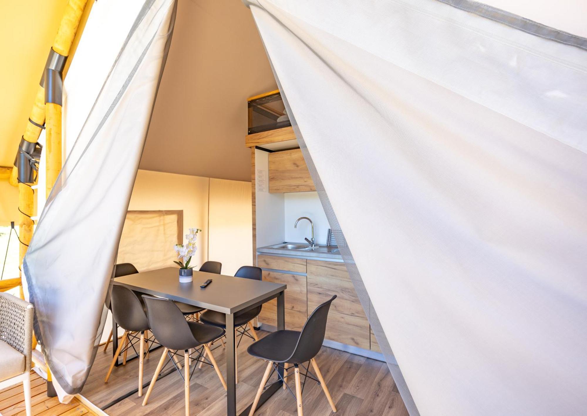 Camp Dole Zivogosce - Mobile Home And Glamping Tent 外观 照片